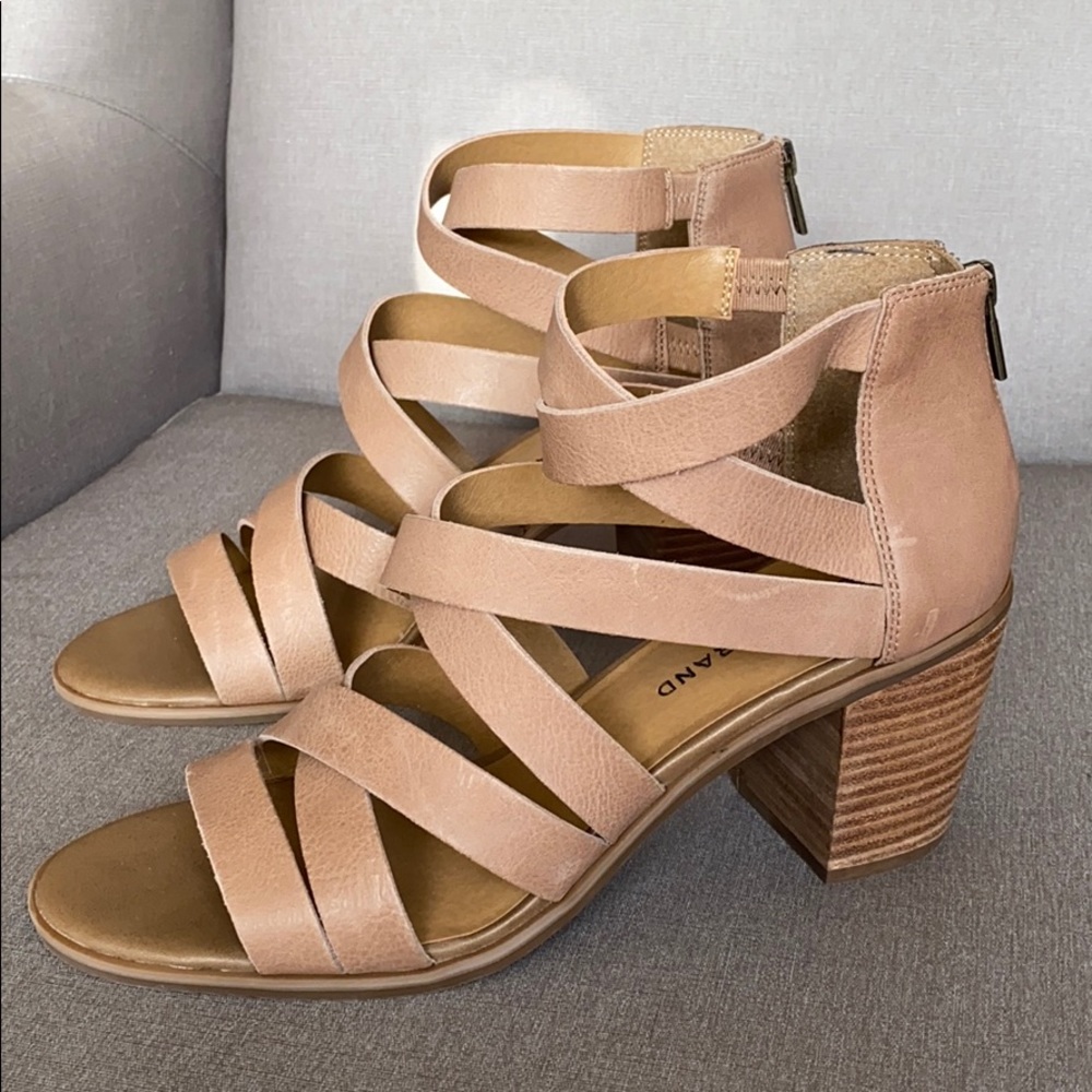 Lucky Brand Kallia Block Heel Strappy Sandals - Picture 4 of 7